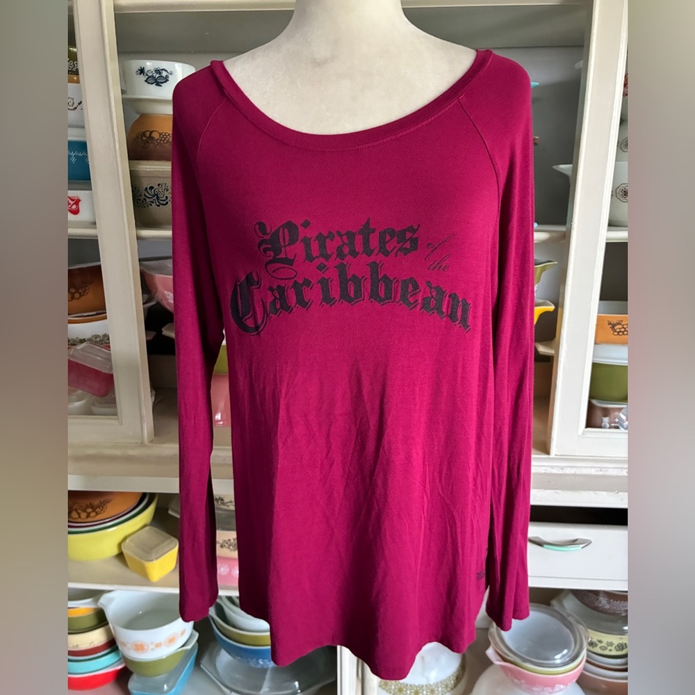 Disney Pirates of the Caribbean Burgundy Skull Shirt - Size Large - Picture 2 of 13